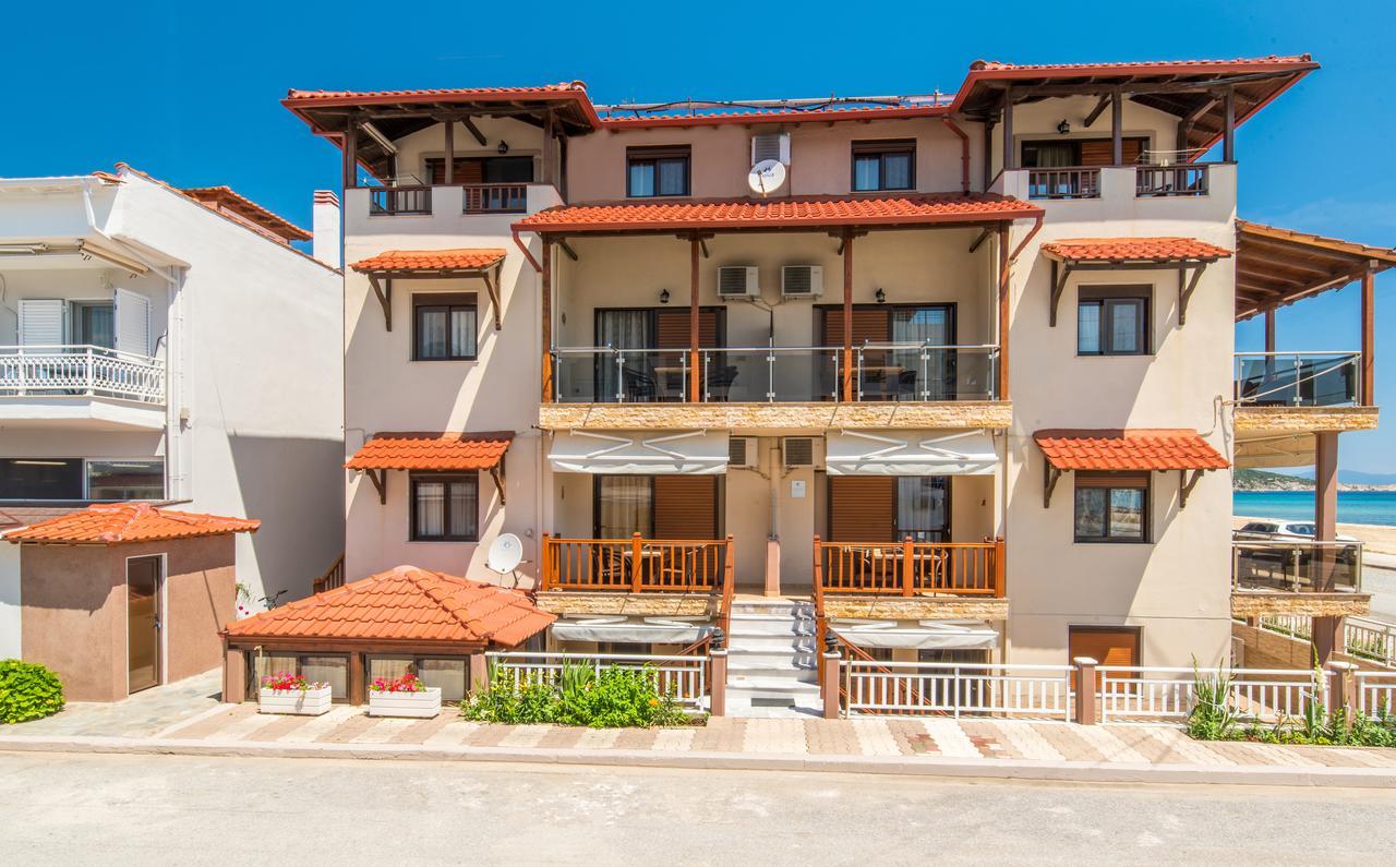 House Kostas On The Beach Sarti Buitenkant foto