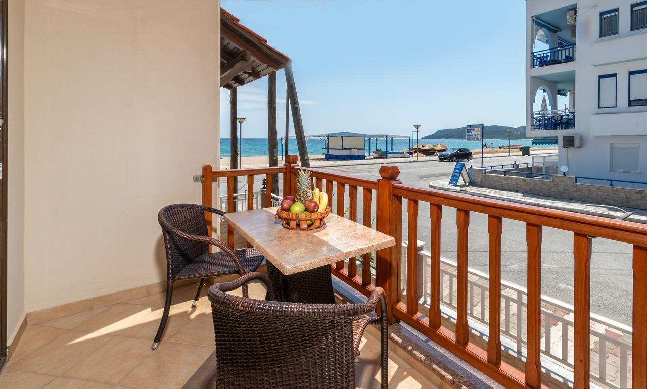 House Kostas On The Beach Sarti Buitenkant foto