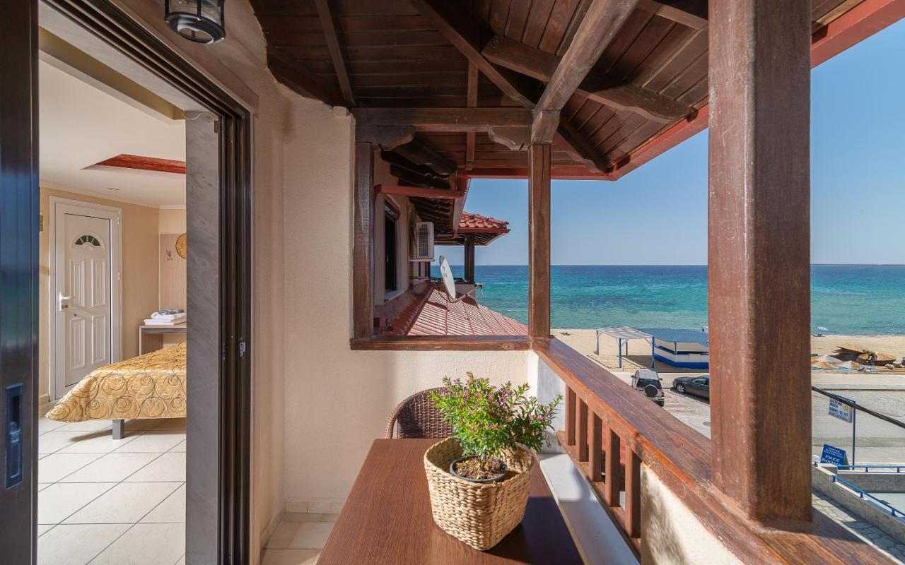 House Kostas On The Beach Sarti Buitenkant foto