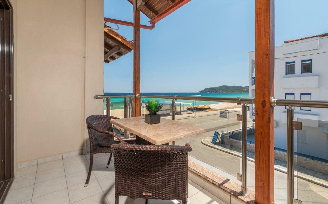 House Kostas On The Beach Sarti Buitenkant foto